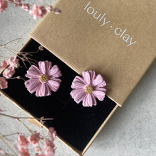 Charger l'image dans la galerie, flower studs - plusieurs couleurs à choix