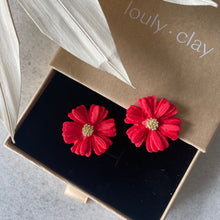 Charger l'image dans la galerie, flower studs - plusieurs couleurs à choix