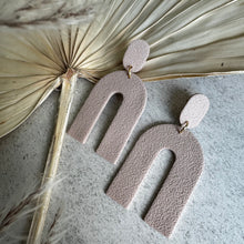 Charger l'image dans la galerie, Arch cream structuré