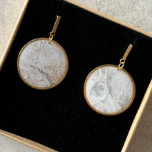 Charger l'image dans la galerie, Luna grande marbré blanc