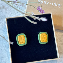 Charger l'image dans la galerie, cailler studs kaki et jaune