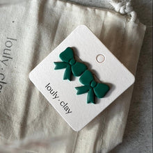 Charger l'image dans la galerie, bow studs vert
