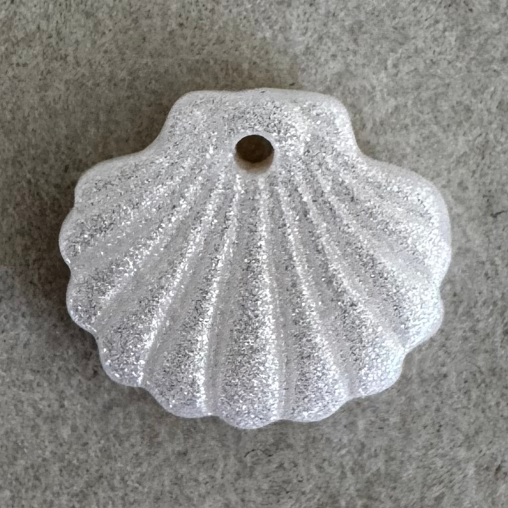 Charm - coquillage 2 nacré